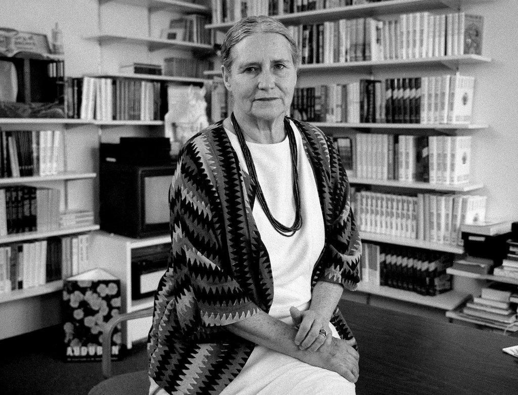 Doris Lessing, Author Who Swept Aside Convention, Is Dead at 94 - The New  York Times